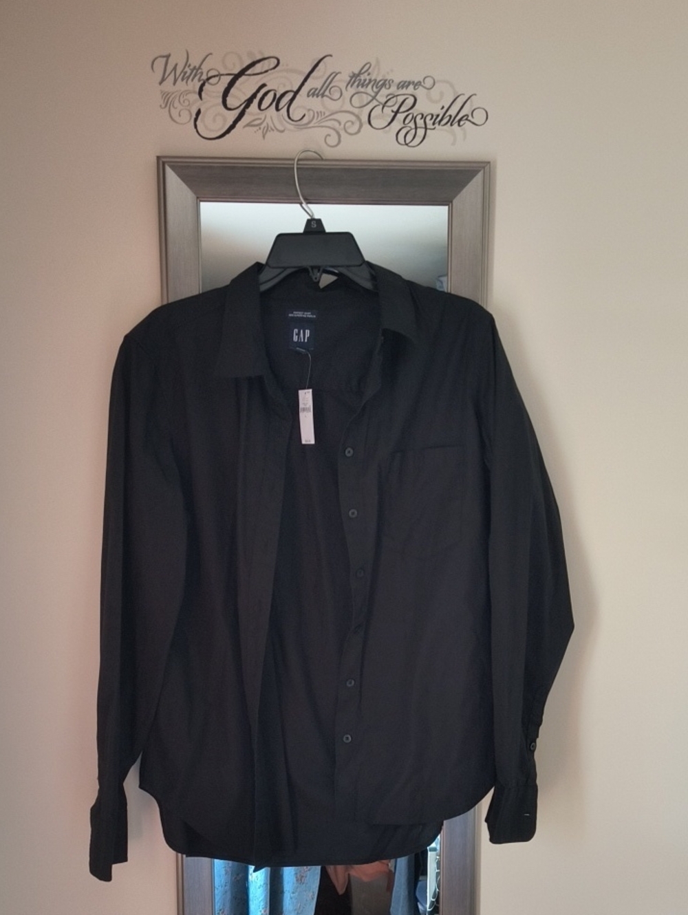 GAP Black Long-Sleeve Button Front Shirt